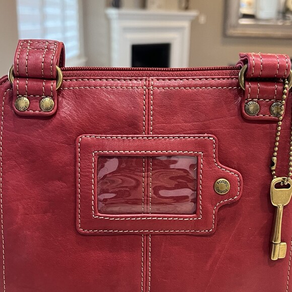 Fossil Red Leather Crossbody Tote Organizer Bag ID Window Key Charm Y2K Purse - Picture 2 of 16